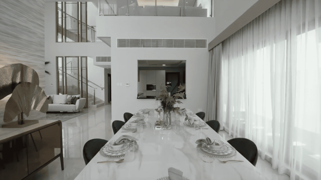 6 bedrooms in Grand Views