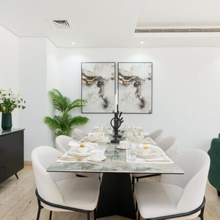 4 bedrooms in Lilac Park