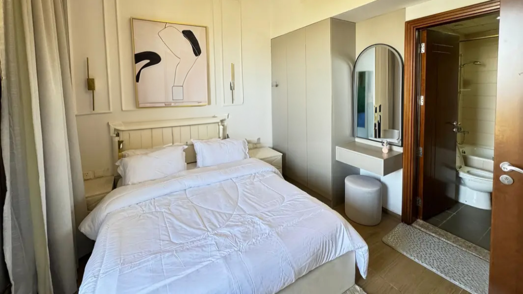 3 bedrooms in Elite 10 Sports Residence